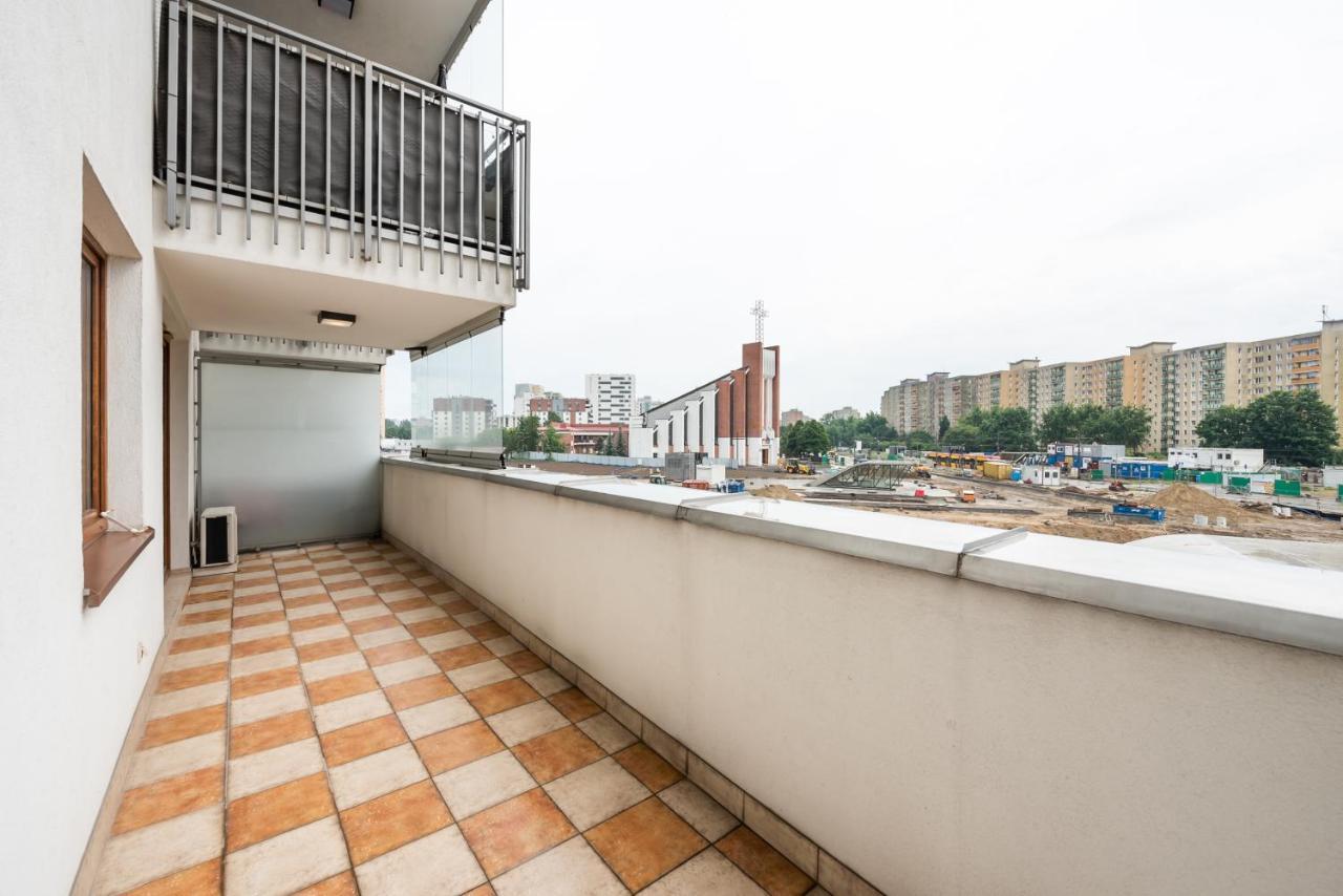 Metro Kondratowicza Spacious Apartment Varşova Dış mekan fotoğraf